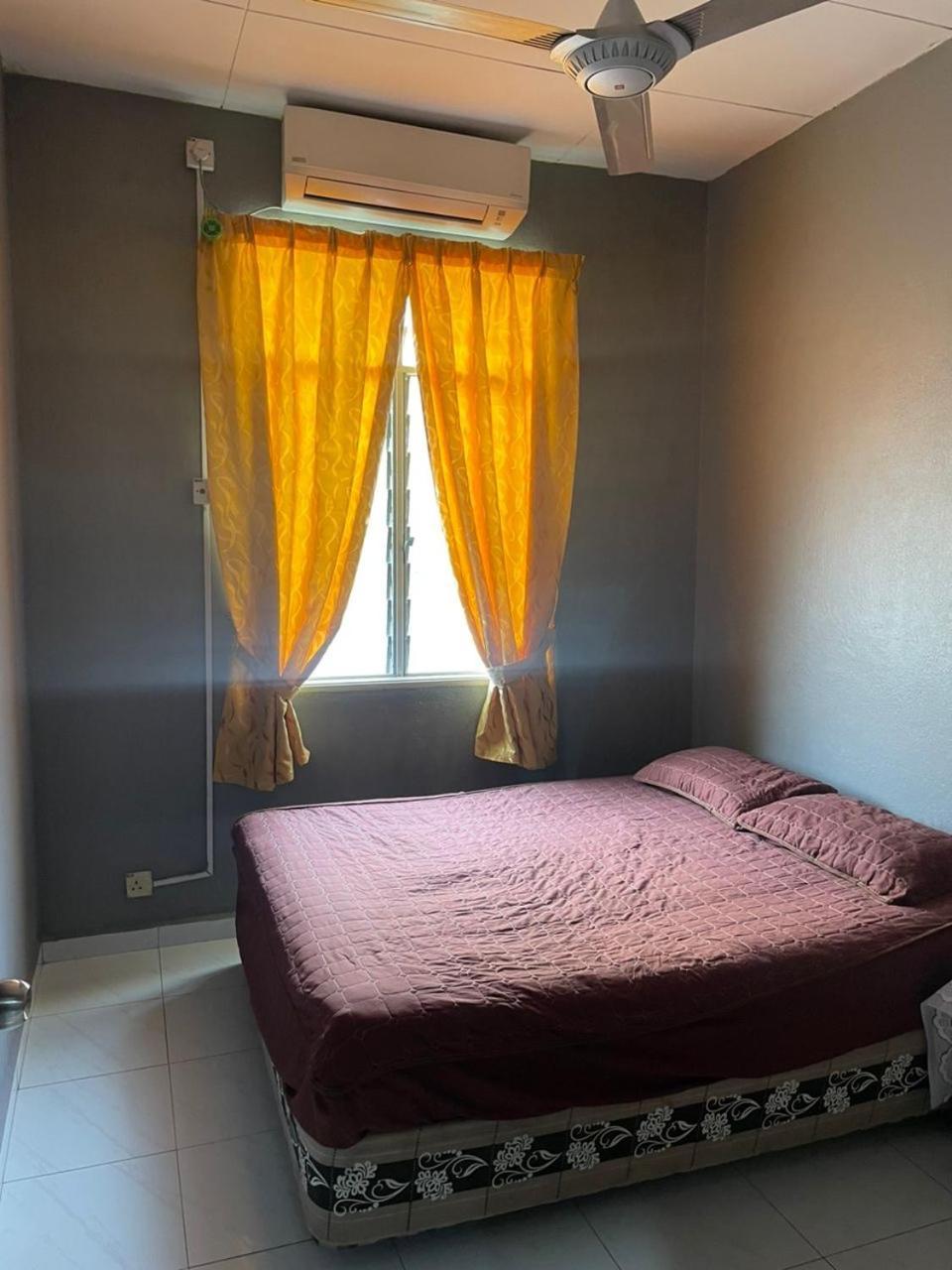 Aqil Homestay Lunas Kulim For Mslim Only Esterno foto